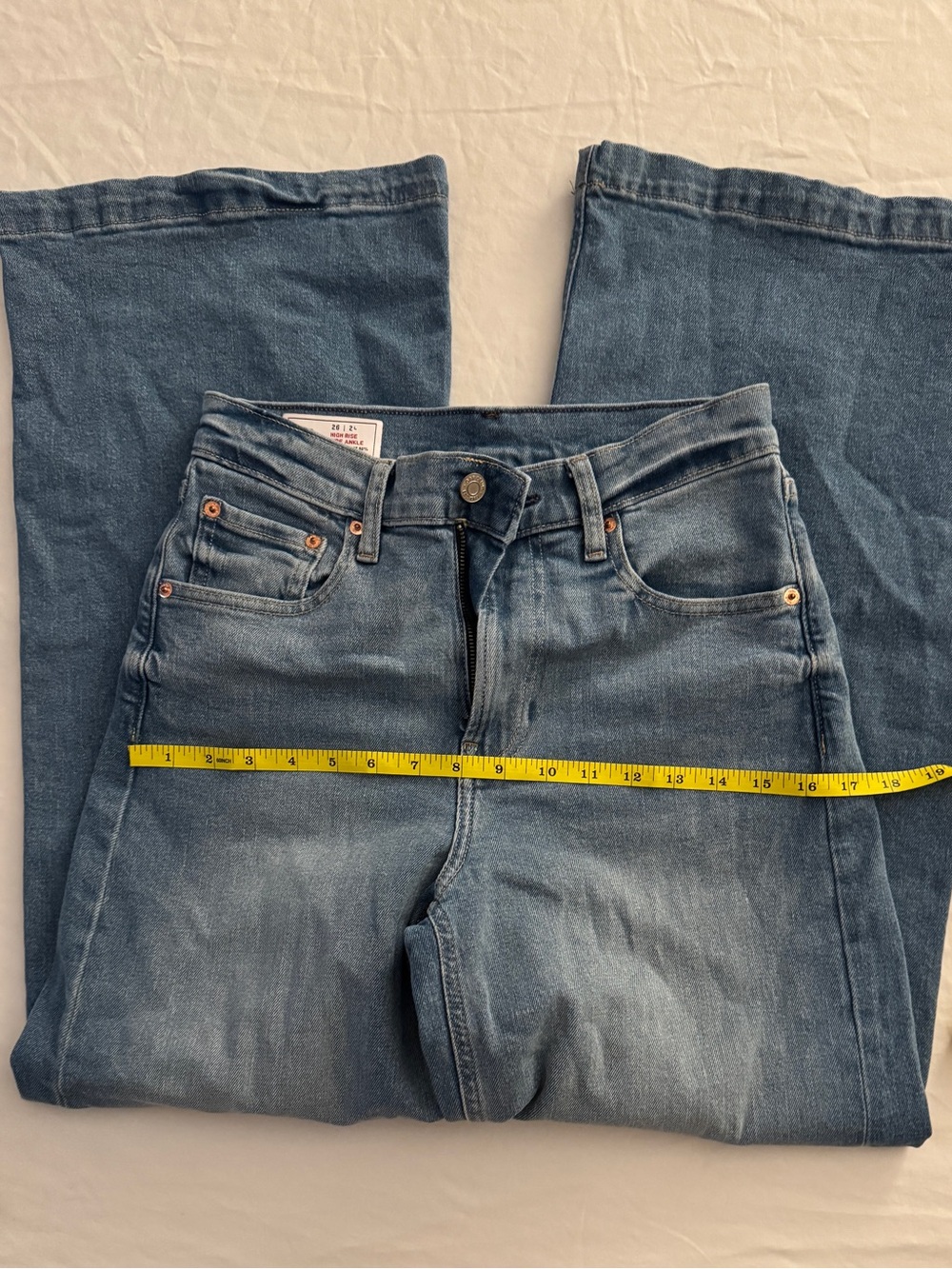 Gap Women’s High Rise Stride Ankle Jeans, size 26L, medium wash - Picture 15 of 16